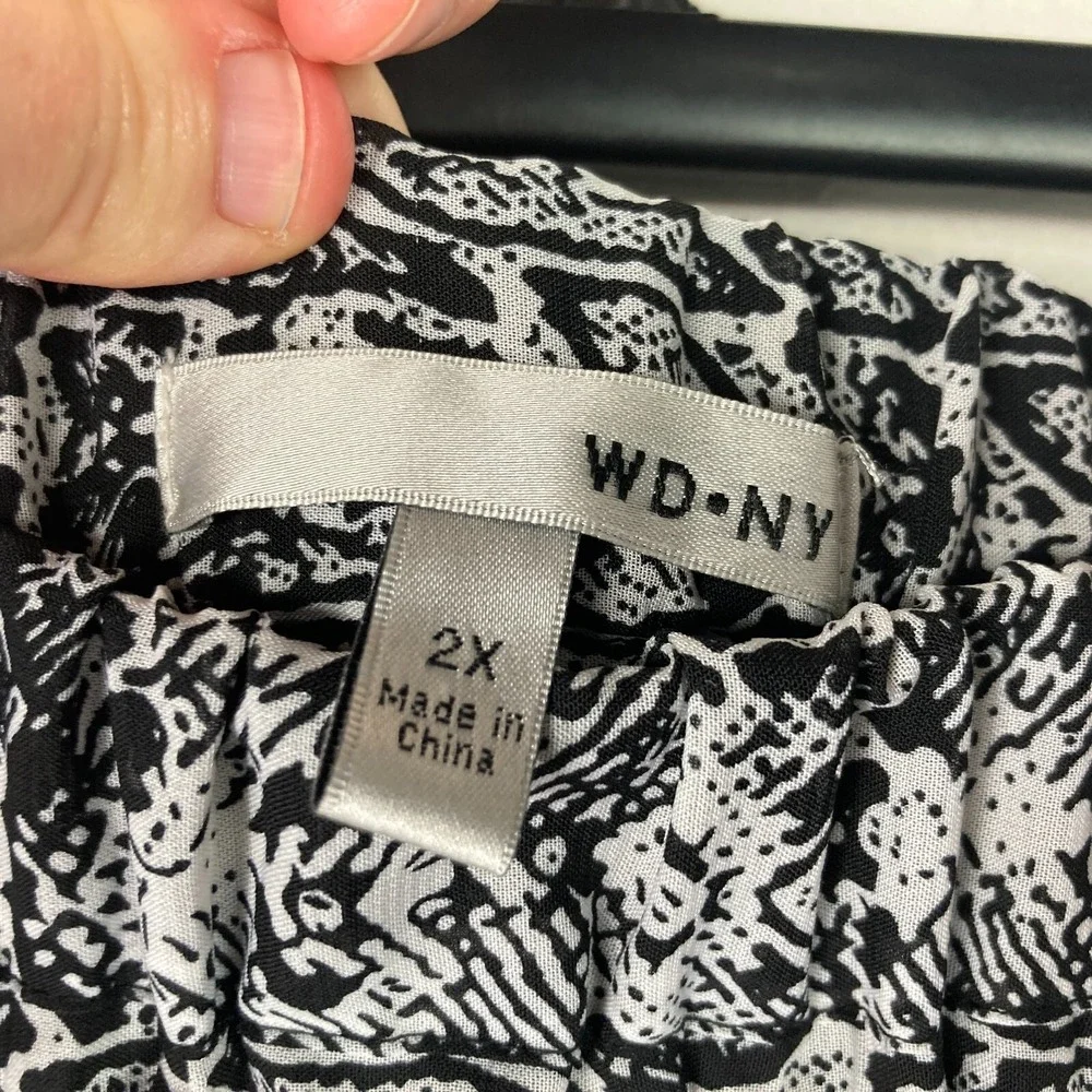 WD.NY Skirt Womens 2X Crinkle‎ A-Line Midi Pull On Elastic Waist Black Geometric